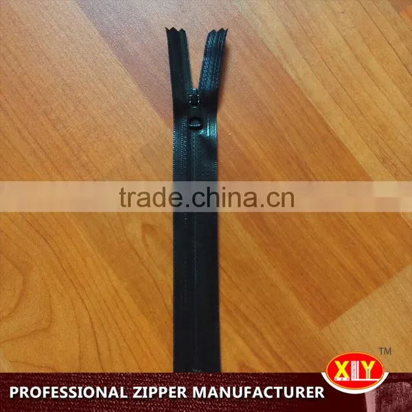 Shenzhen Xly Wholesale Insertion Pin Nickel Free Waterproof Zipper photo-3