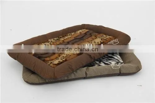 The Wild Dog Luxurious Thick Oxford Fabric Pet Bed photo-3