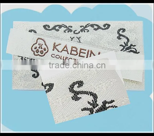 Centre Fold Fancy Woven Lable Free Sample for Garment Clothes Bags Shoes photo-3
