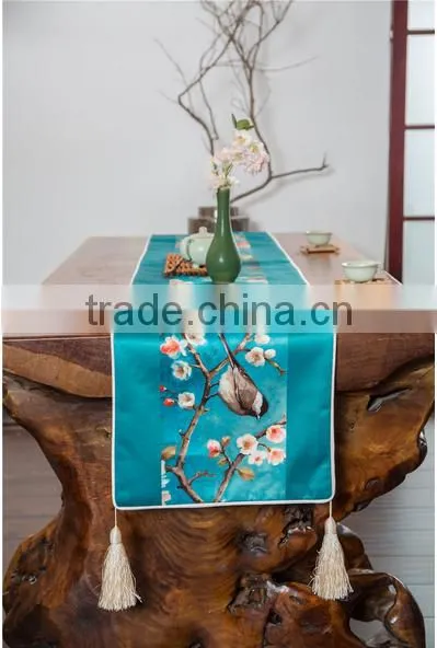 Chinese Style Flower-And-Bird Printed Polyester Table Runner photo-3