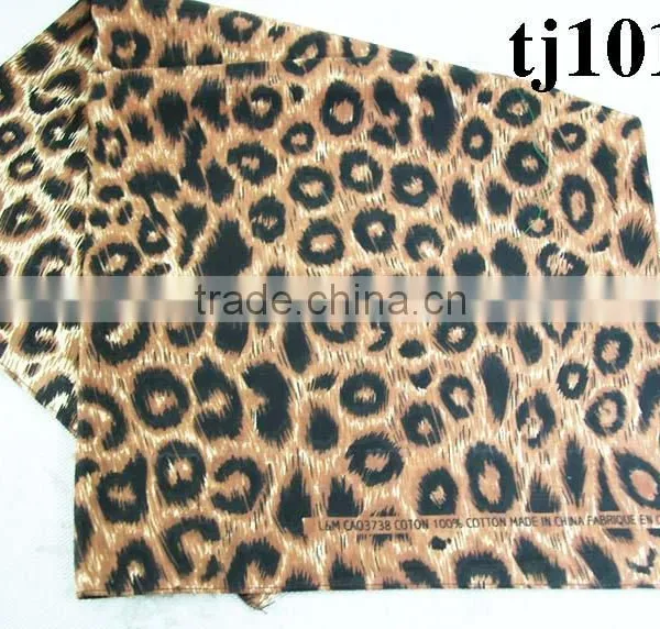 3 Colors Multifunctional Leopard Print Square Bandana photo-4