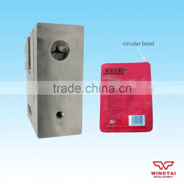 Rounded Corner Hole Drilling Machine for Plastic Sheet photo-2