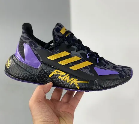 Adidas Boost X9000L4 in Black/Gray Running Shoe