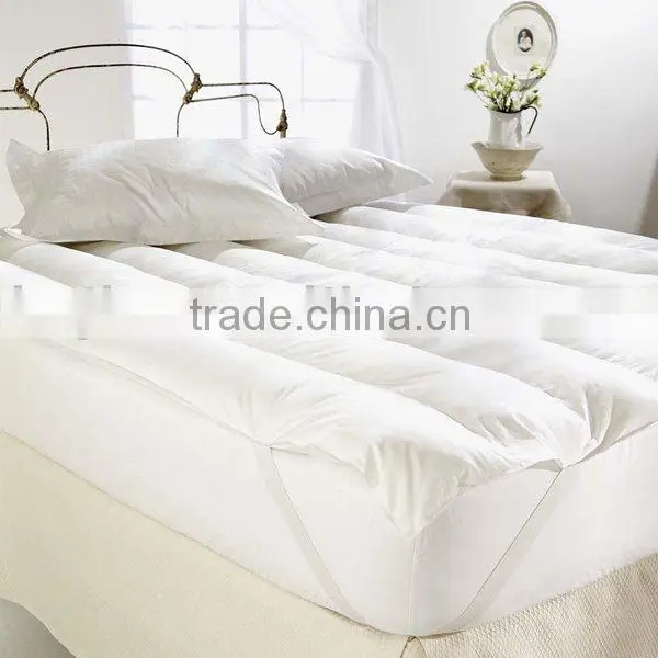 Down Mattress Topper& Polyester Mattress Topper