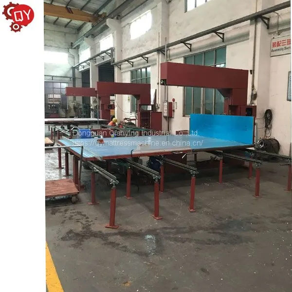 QYLQ-4L Vertical Foam Cutting Machine (Middle/Big) photo-3