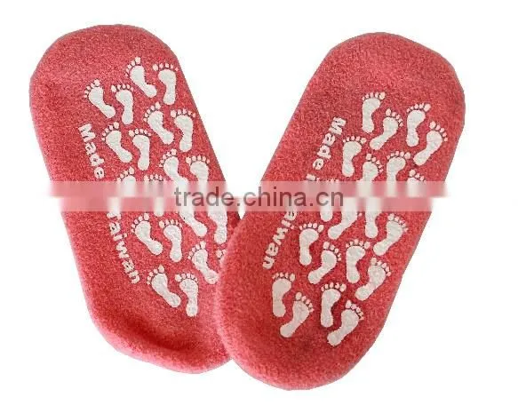 Gel-Coated Moisturizing Socks photo-4