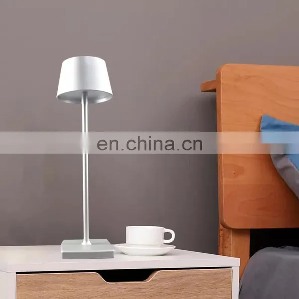 Cosmetic LED Desk Lamp Wireless Charger Table Light Aluminum Desk Lamp With Outlet Table Lamp photo-5