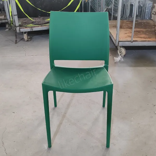 Stackable Waterproof Plastic Minimalist Hollow Back Restaurant Dining Chairs for Wedding Cafe Home Use