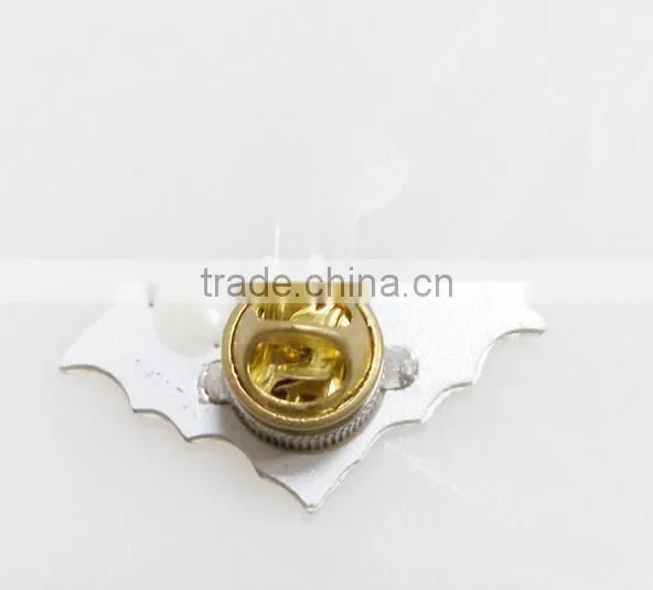 Wholesales Bat Shaped Design LED Light Glowing Lapel Pin for Party photo-2