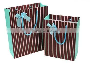 China Customized Grid Printing Wholesale Luxury Handbag Shape Paper Gift Bag With Gift Paper Bag photo-3