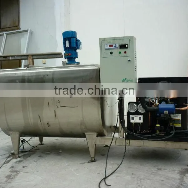 Milk chilling tank