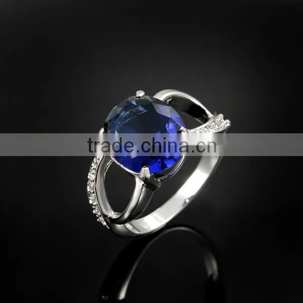 2015 New Fashion Gold Rings Design for Women photo-3