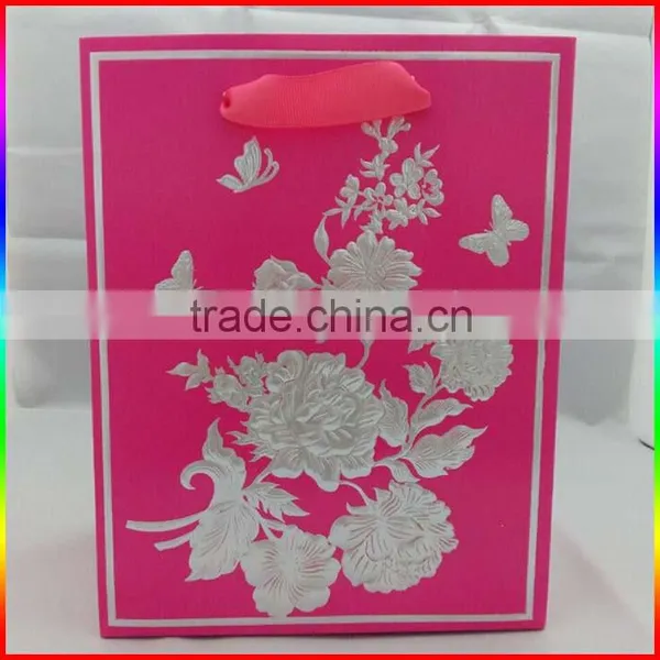 Paper Gift Bag for Clothes With Emboss Silver Printing photo-3