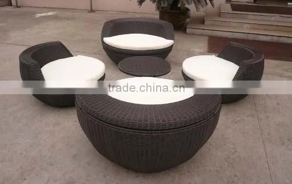 Outdoor Round Shape Stackable Wicker Sofa Set photo-3