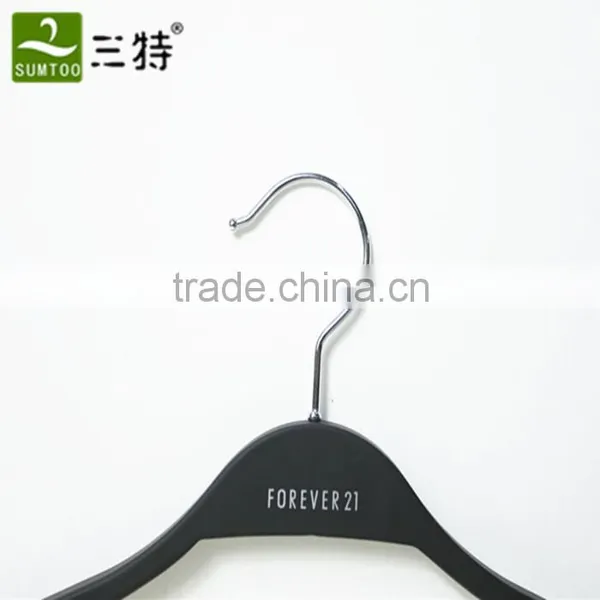 Hot Saling Rubber Black Set Wooden Hangers of Forever 21 photo-5
