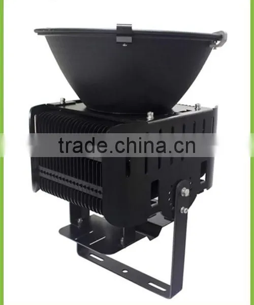 High IP65 Finned Aluminum Housing 500w Big Power Led Flood Light Parts With 5 Years Warranty photo-3