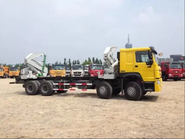 Best Seller Sinotruk Made 37 Tons 20ft Container Side Lifter Truck for Sale
