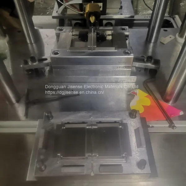 Low Voltage Injection Molding Machine for Circuit Board photo-4