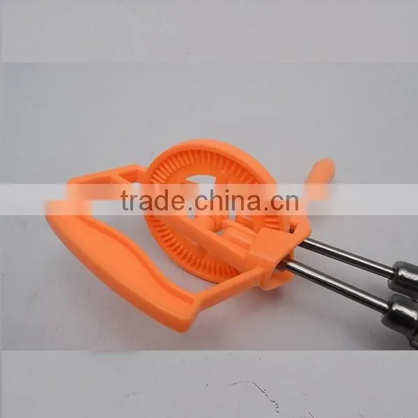 Two Rotating Head Egg Beater Hand Blender Milk Frother photo-4