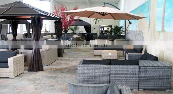 Fashionable Italy Style Outdoor Rattan Coffee Table and Chairs Set Round Wicker Sofa photo-3
