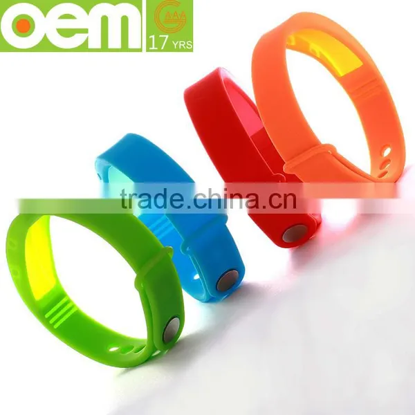 2015 Colorful Soft Silicone Bluetooth Smart Band,smart Wrist Band,rubber Smart Watch Band photo-2