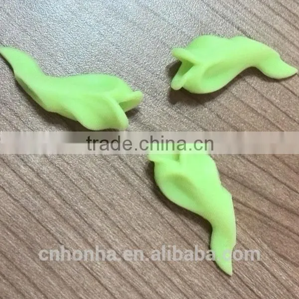 Soft Silicon Pencil Holder for Children photo-3