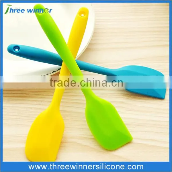 2015 Hot Sale Cooking Utensils Food Grade Silicone Kitchen Utensils photo-3