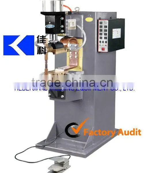Automatic spot welding machine welded nests for pigeons