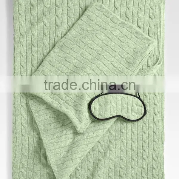 100% Cashmere Cable Travel Pillow Set