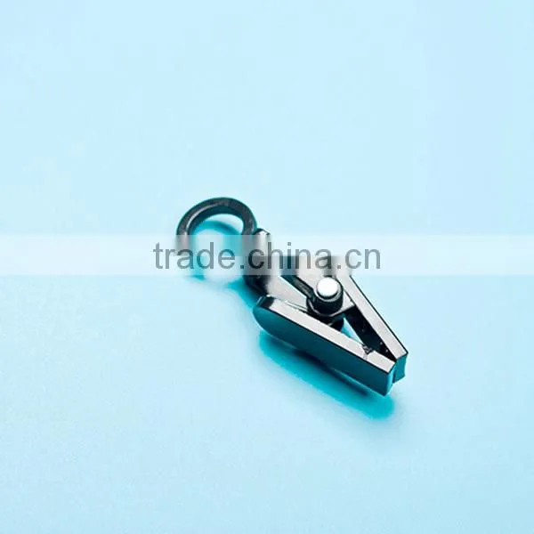 Durable Plastic Curtain Clamp Clips photo-3