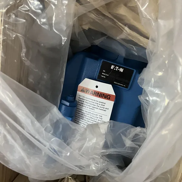 EATON DANFOSS Piston Pump PVH141R13AF30B252000001001AB010A  PVH057 PVH074 PVH131 PVH141 PVH098 611AK00426A PVH098R01AJ70B252000002001AB010A photo-2