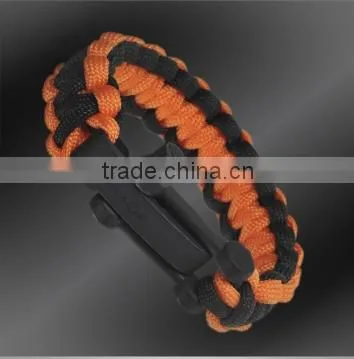 2016 Girls Christmas Paracord Braacelet With Logo Charm Wholesale photo-5