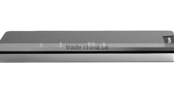 Shenzhen Wholesale Promotional Gift Super Thin Li-polymer Battery Power Bank 3000mAh With 2 LED Torching Indicators for Phones photo-5