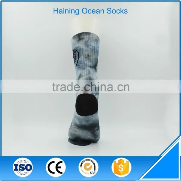 Elastic Tube Wholesale Custom Logo Sports Socks for Man photo-3