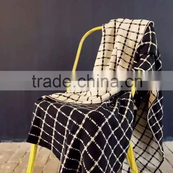 Exclusive Design Grid and Check Pattern100% Cotton Knitted Throw Blanket/Quilt