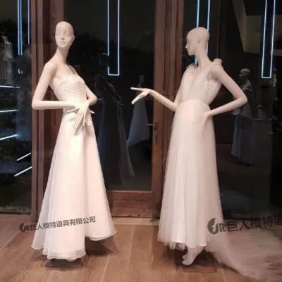 Wholesale Fiberglass Faceless Mannequin Female photo-3