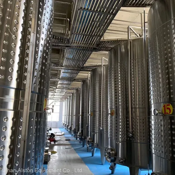 Winery Equipment Vineyard System and Wine Fermentation Tank photo-4