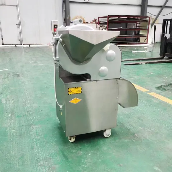 Automatic Vegetable Peeler and Washer Carrot Peeling and Cutting Machine Industrial Carrot Cubes Making Machine Carrot Dicer