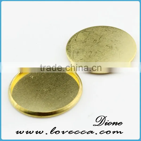Antique Brass Vintage Style Oval Setting Pendant for Sale photo-2