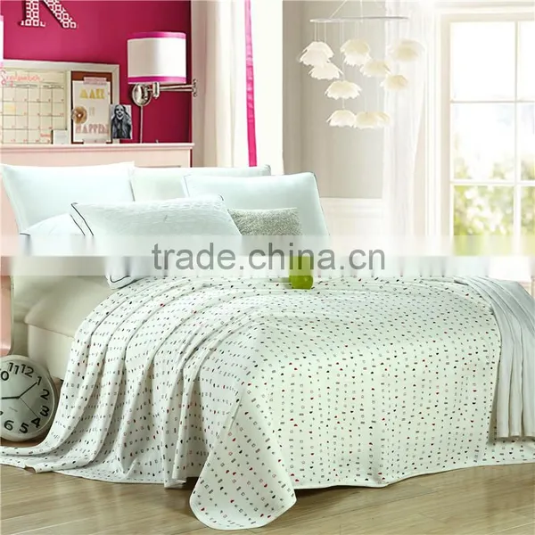 Pretty Style Dots Printed Knitted Cotton Blanket