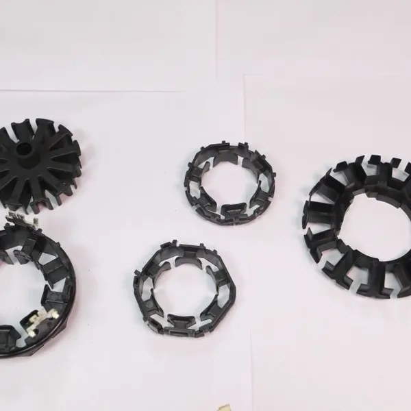 Custom Plastic Injection Mold for Motor Bobbin, PPS Material, 2+2 Cavities, Hot to Cold Runner Edge Gate, Glossy Surface