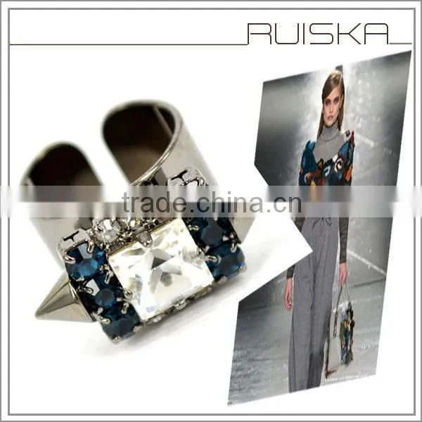 Big Beautiful Crystal Two Spikes Fashion Ring Design photo-3