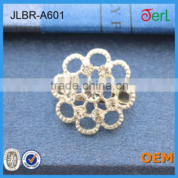 Shinning Small Flower Clear Crystal Alloy Flower Rhinestone Brooch photo-2