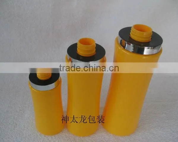 Plastic Shampoo Bottle With Gold Ferrule photo-3