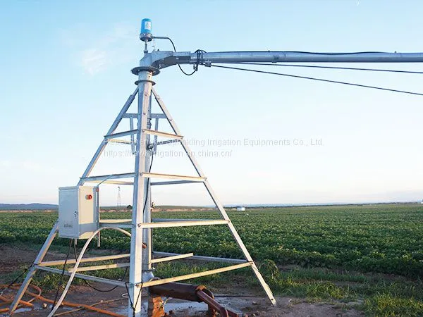 Center- Pivot Irrigation Machines photo-3