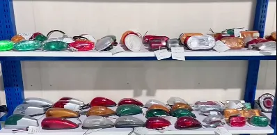 Hot Selling Auto Body Parts Bus Parts Accessories Coach Body Kits Electrical Parts Bus Side Marker Lamp photo-5