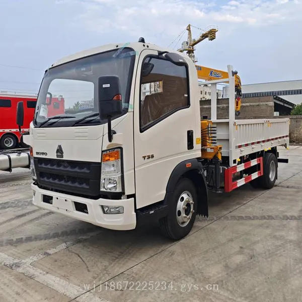Sinotruk 3-seater Export-type Small Truck-mounted Crane Equipped With a 3-ton Xcmg Straight Boom Crane photo-2