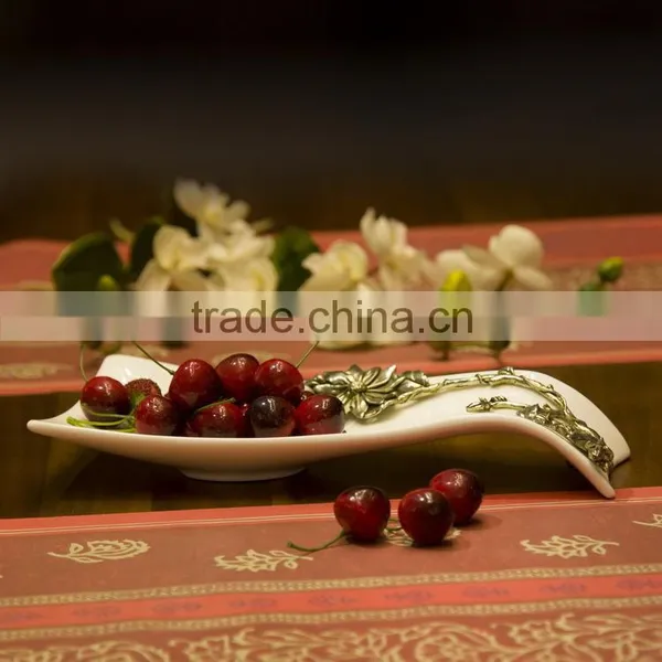 High Quality Food Safe China Ceramic Long Plate With Flower L:6.7"