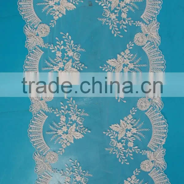 Customized Modern Design Wedding Table Cloth photo-2
