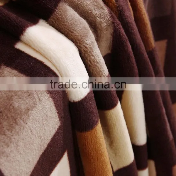 Chocolate Design Printed Fashionable Flannel Fleece Blanket photo-6